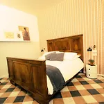 Alojamento de Acomodação e Pequeno-almoço Arsenale Verona