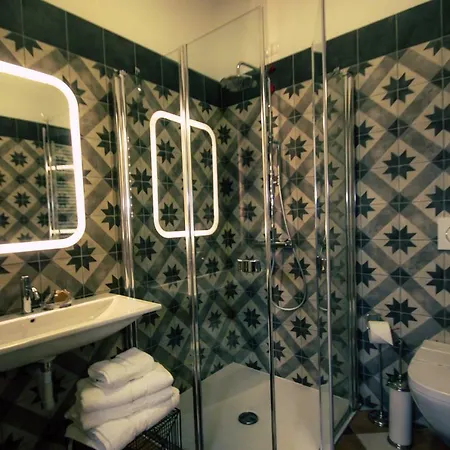 Arsenale Oda ve Kahvaltı