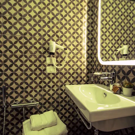 Arsenale Panzió Verona